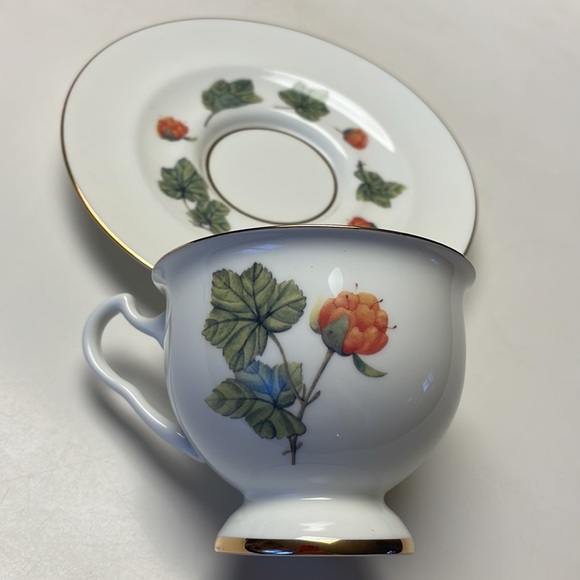 Imperial Porcelain 1744 St. Petersburg Russia Teacup with Saucer. - Picture 3 of 11